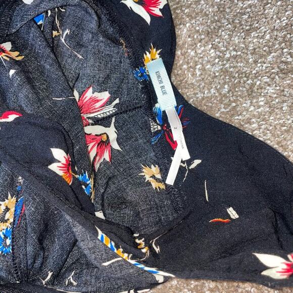 Kimchi Blue Urban Outfitters Floral Printed Romper Dress black floral print SZ 2 - Picture 12 of 12